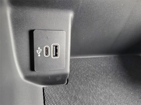 New 2025 Ford F150 Lightning Flash image 32