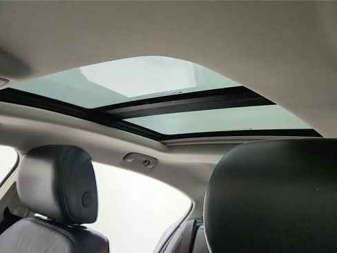 Used 2011 Buick LaCrosse CXL w/ Driver Confidence Package image 27