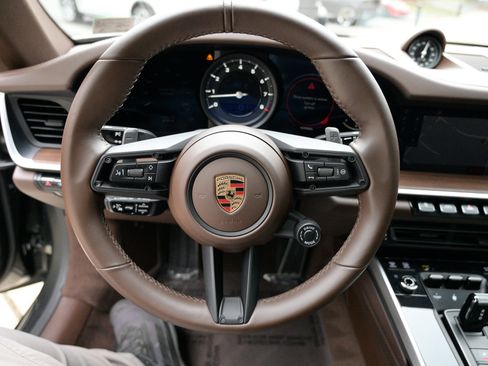 Used 2020 Porsche 911 Carrera 4S image 26