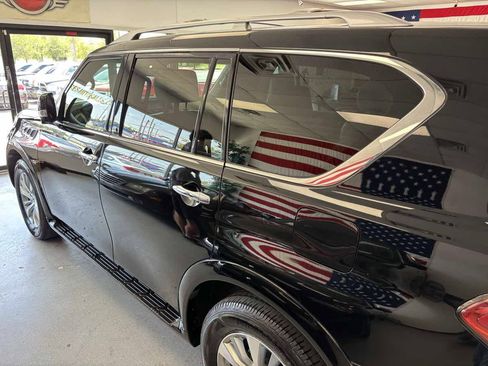 Used 2017 INFINITI QX80 2WD w/ Driver Assistance Package image 11