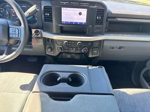 Used 2024 Ford F250 XLT image 17