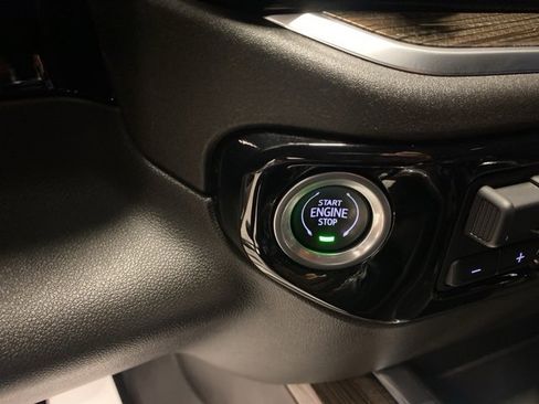 Certified 2022 Chevrolet Silverado 1500 RST image 17