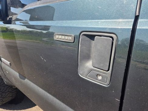 Used 2006 Ford F250 XLT AWD/4WD image 14