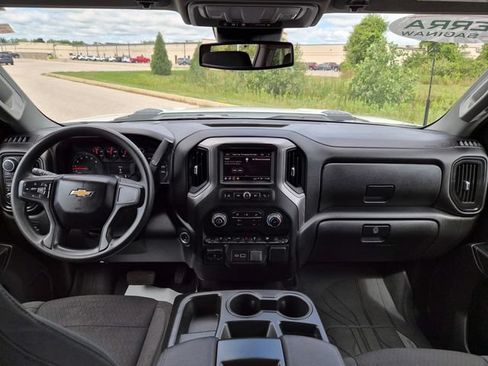 Used 2024 Chevrolet Silverado 2500 Custom w/ Custom Value Package AWD/4WD image 31