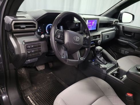 Used 2024 Toyota Tacoma SR5 AWD/4WD image 15