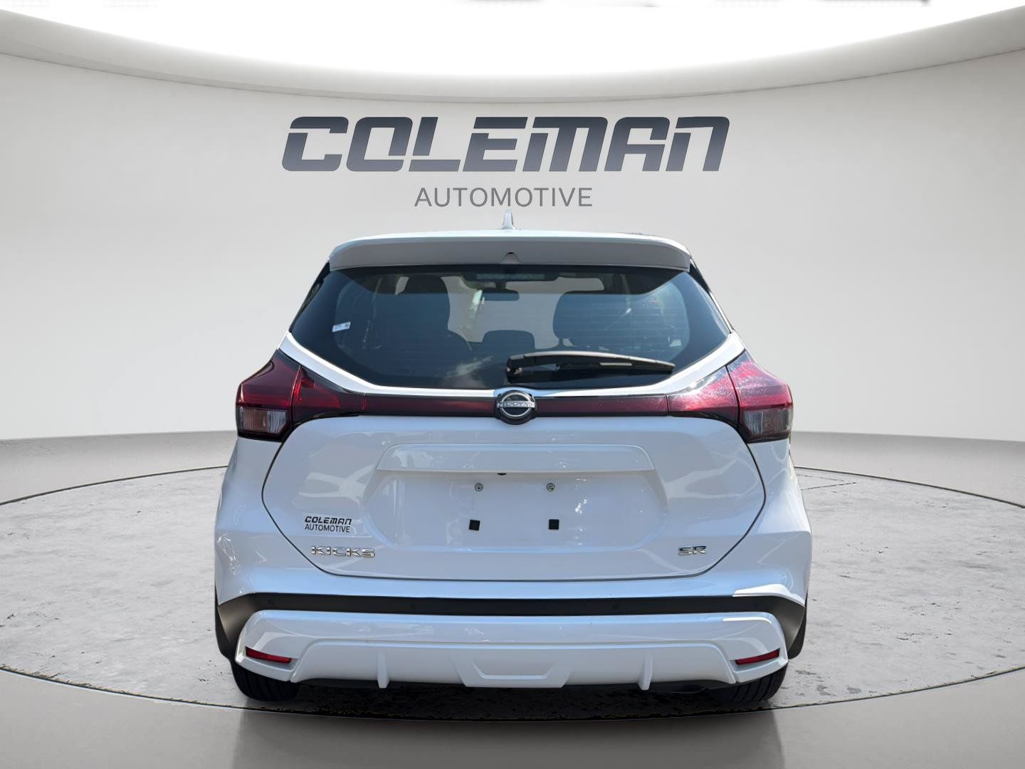Used 2024 Nissan Kicks SR FWD image 18