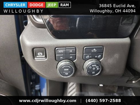 Used 2024 Chevrolet Silverado 1500 LT Trail Boss w/ Convenience Package II AWD/4WD image 29