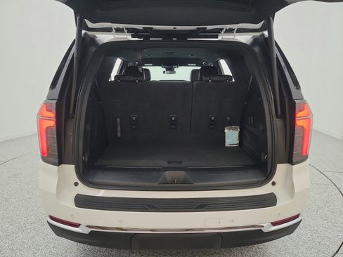 Used 2025 Chevrolet Tahoe LT image 20