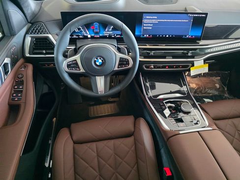 New 2027 BMW X7 xDrive40i w/ M Sport Package AWD/4WD image 11