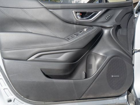 Used 2023 Subaru Forester Touring image 7