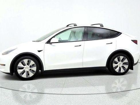 Used 2021 Tesla Model Y Long Range AWD/4WD image 8