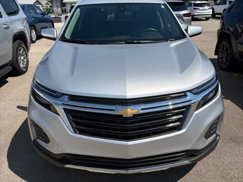 Used 2022 Chevrolet Equinox LT FWD image 2
