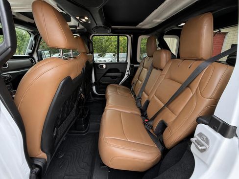 Used 2020 Jeep Wrangler Unlimited Rubicon AWD/4WD image 10
