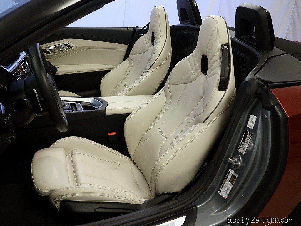 Used 2024 BMW Z4 M40i w/ Premium Package RWD image 13