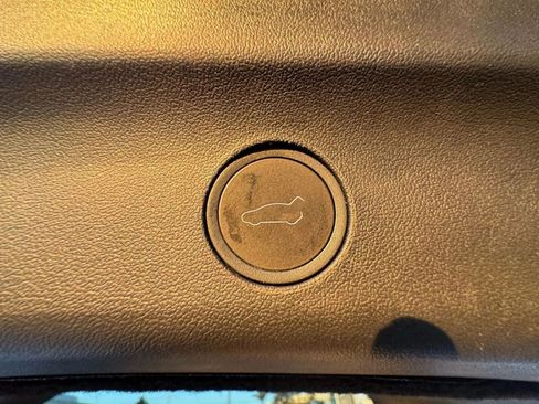 Used 2023 Tesla Model Y Long Range image 43