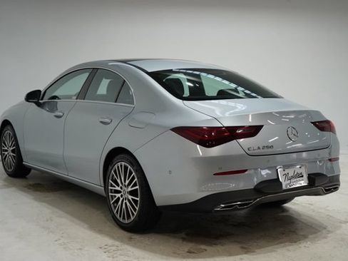 Used 2025 Mercedes-Benz CLA 250 image 5