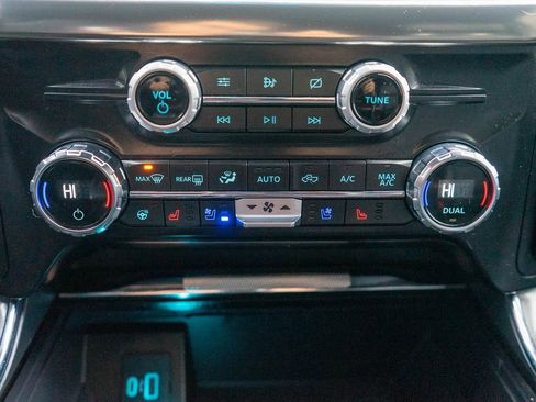 Used 2021 Ford F150 Lariat w/ Equipment Group 502A High image 27