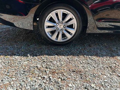 Used 2011 Honda Accord EX-L image 19