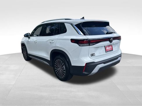 New 2025 Volkswagen Tiguan S w/ 18" Wheel Package image 4