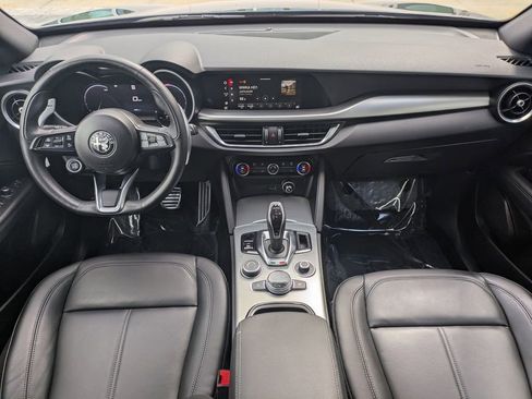 Used 2025 Alfa Romeo Stelvio Sprint w/ Convenience Package AWD/4WD image 17