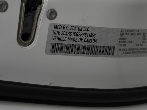 Used 2023 Chrysler Voyager LX image 50