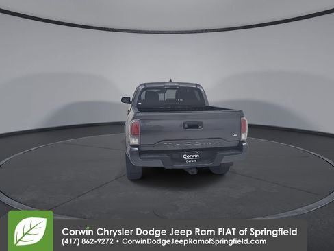 Used 2020 Toyota Tacoma TRD Sport image 12