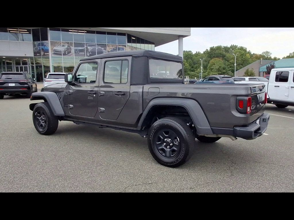 Used 2025 Jeep Gladiator Sport AWD/4WD image 6