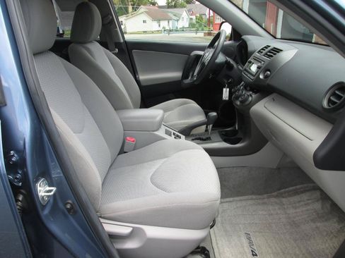 Used 2012 Toyota RAV4 4WD w/ Upgrade Value Pkg image 22