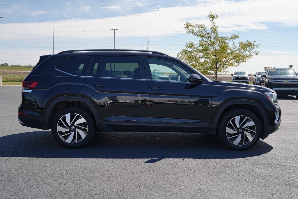 Used 2026 Volkswagen Atlas SE AWD/4WD image 6