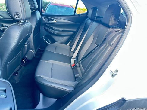 Used 2025 Buick Encore GX Preferred image 37