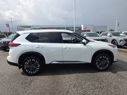 New 2026 Nissan Rogue Platinum w/ Platinum Premium Package AWD/4WD image 13