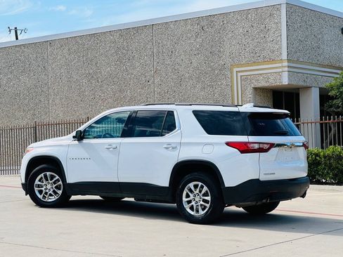 Used 2019 Chevrolet Traverse LT FWD image 7
