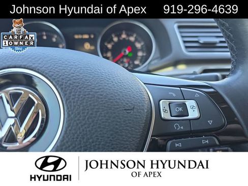 Used 2016 Volkswagen Passat 1.8T SEL Premium image 28