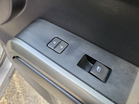 Used 2020 Toyota Tacoma SR5 image 11