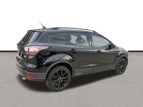 Used 2018 Ford Escape SE w/ SE Sport Appearance Package FWD image 5