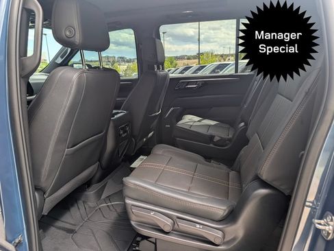 Used 2026 Chevrolet Suburban High Country w/ Sun And Tow Package AWD/4WD image 19