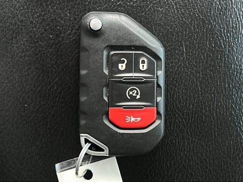 Used 2019 Jeep Wrangler Unlimited Rubicon AWD/4WD image 22
