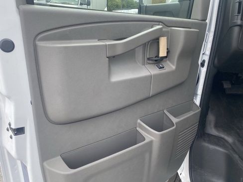 New 2025 Chevrolet Express 3500 w/ Power Convenience Package image 16