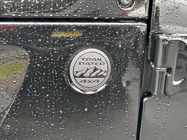 Used 2026 Jeep Wrangler Unlimited Sahara AWD/4WD image 10
