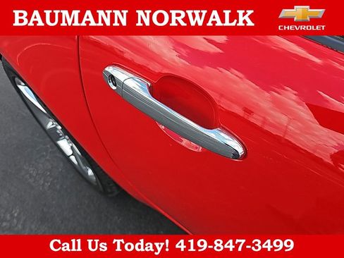 Used 2007 Pontiac Solstice Convertible w/ Premium Package image 18