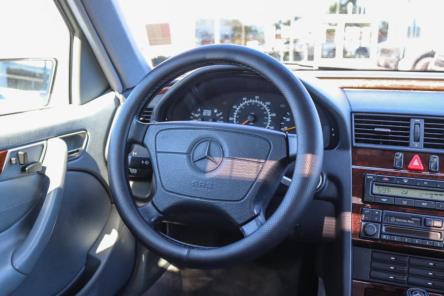 Used 1998 Mercedes-Benz C 230 image 14