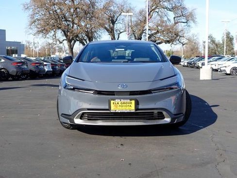 New 2026 Toyota Prius Plug-In Hybrid FWD image 3