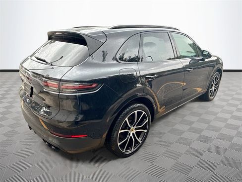 Used 2020 Porsche Cayenne S image 8