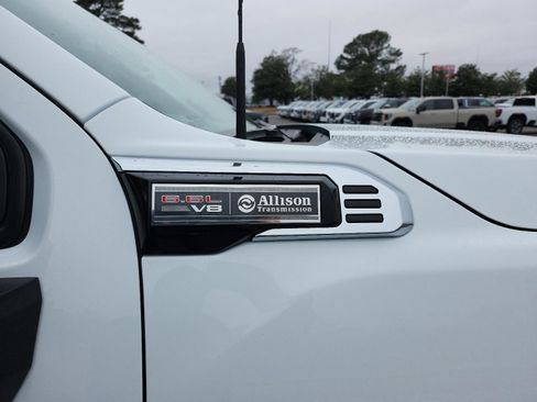 New 2026 GMC Sierra 2500 Pro image 8