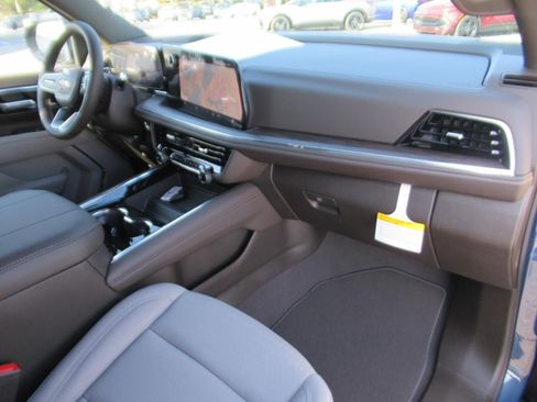 New 2026 Chevrolet Suburban LS w/ Max Trailering Package image 10