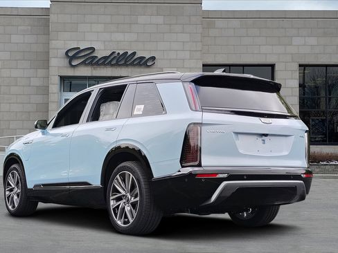 New 2026 Cadillac Vistiq Sport w/ LPO, Floor Liner Package image 4