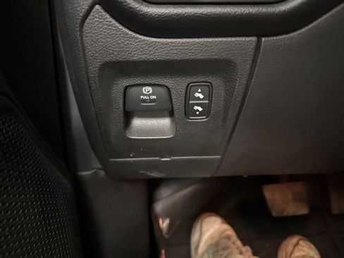 Used 2019 RAM 1500 Big Horn image 35