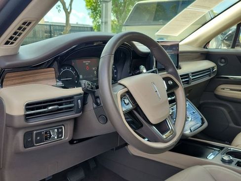 Certified 2020 Lincoln Corsair Reserve w/ Equipment Group 201A image 9