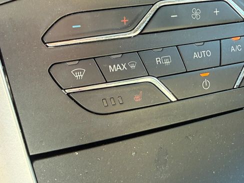 Used 2019 Ford Edge SEL w/ Equipment Group 201A AWD/4WD image 20