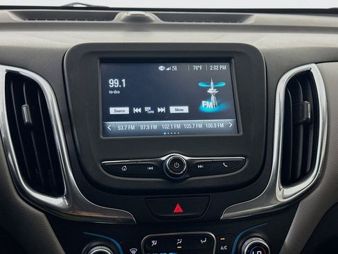 Used 2018 Chevrolet Equinox LT image 21